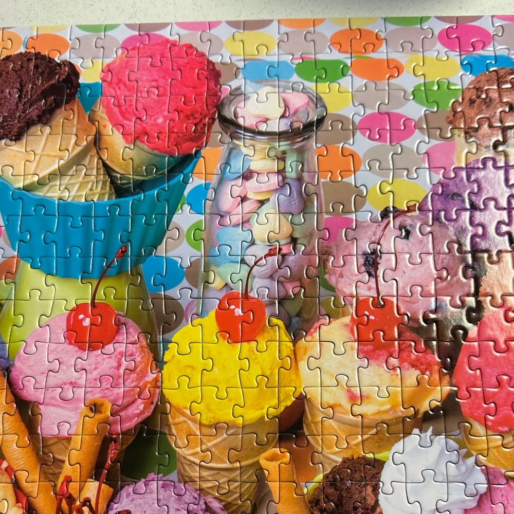 Kodak Vibrant Ice-cream Puzzle with Assorted Colors 27”x20” 1,000 pieces - Picture 4 of 13